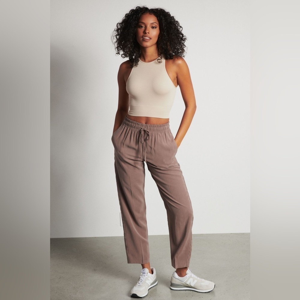 NWOT Dynamite Cindy Pleated Straight Pants